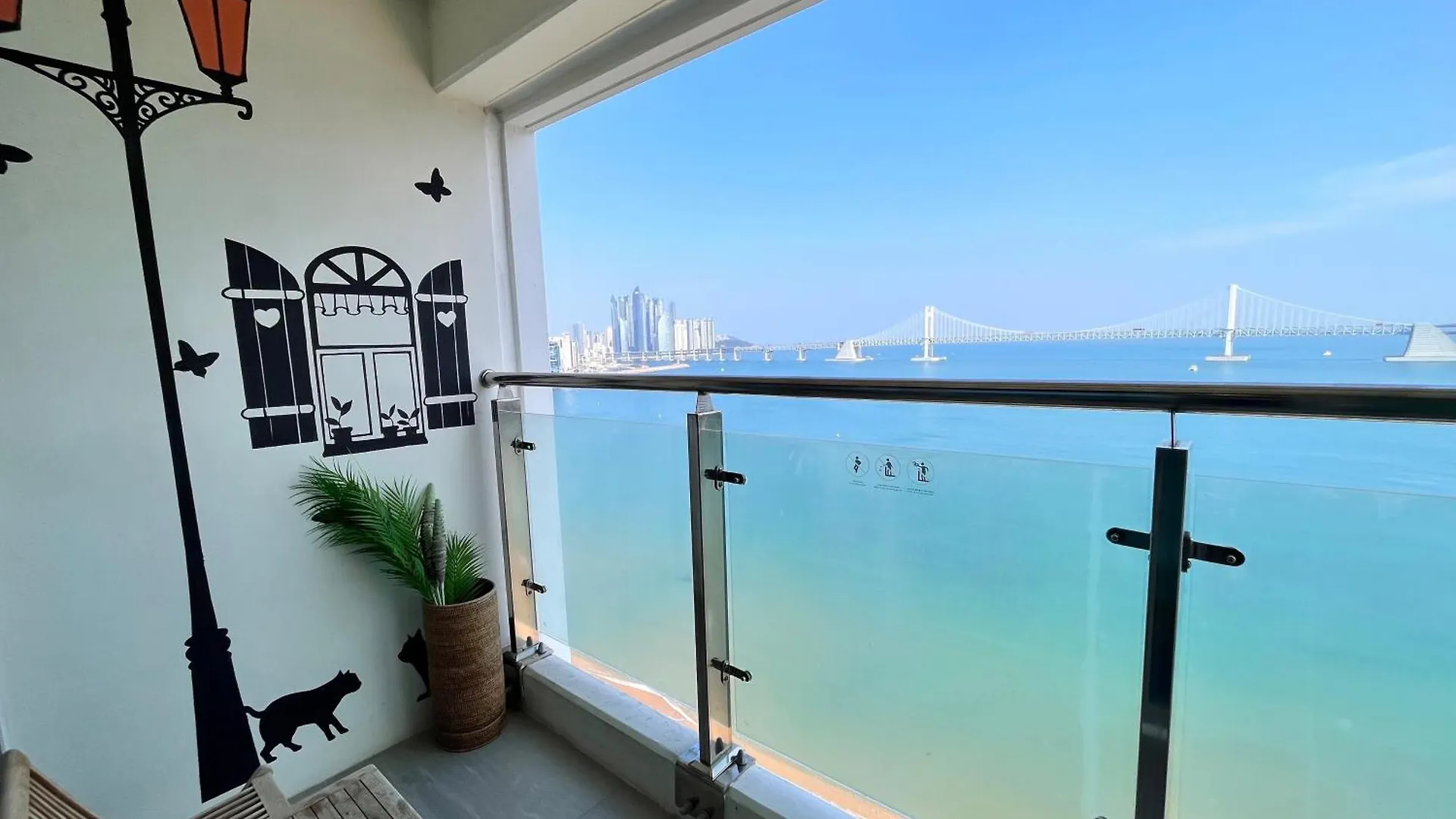 The First Hyoistay Gwangan Busan 0*,  South Korea
