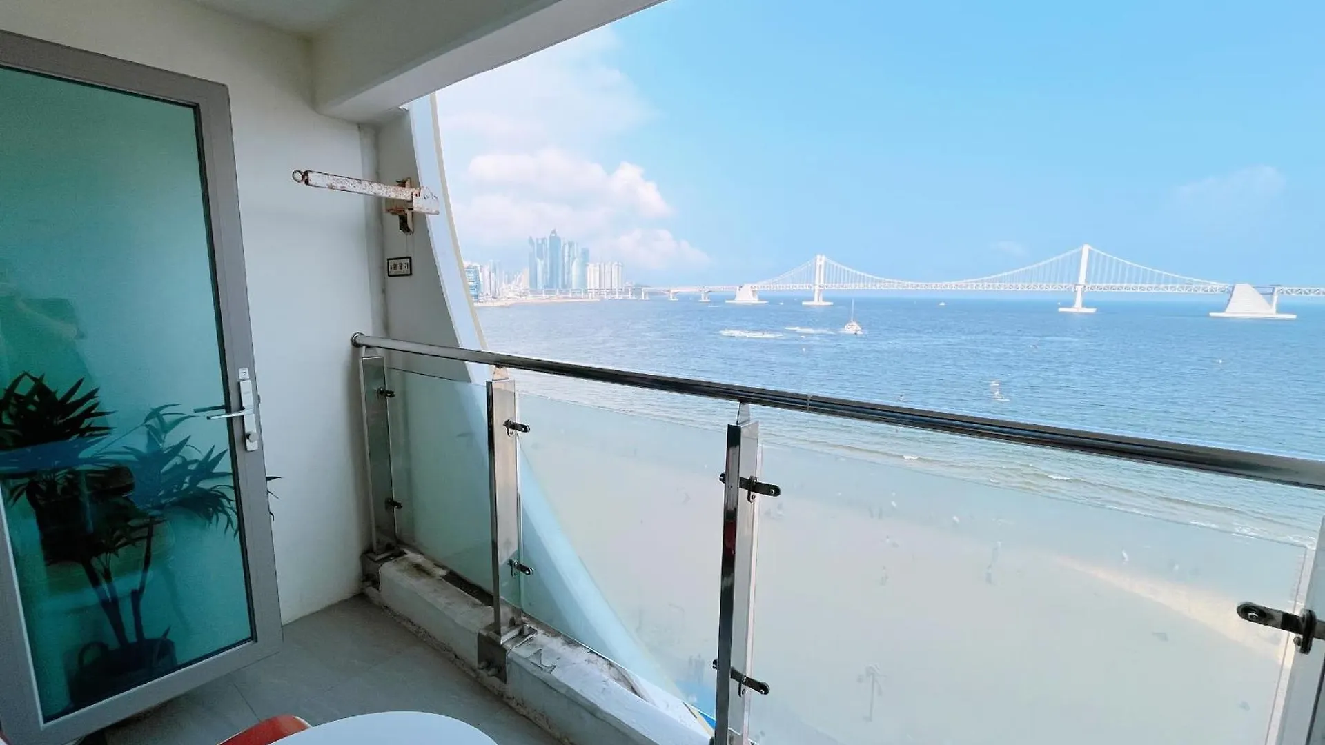 The First Hyoistay Gwangan Busan Hotel