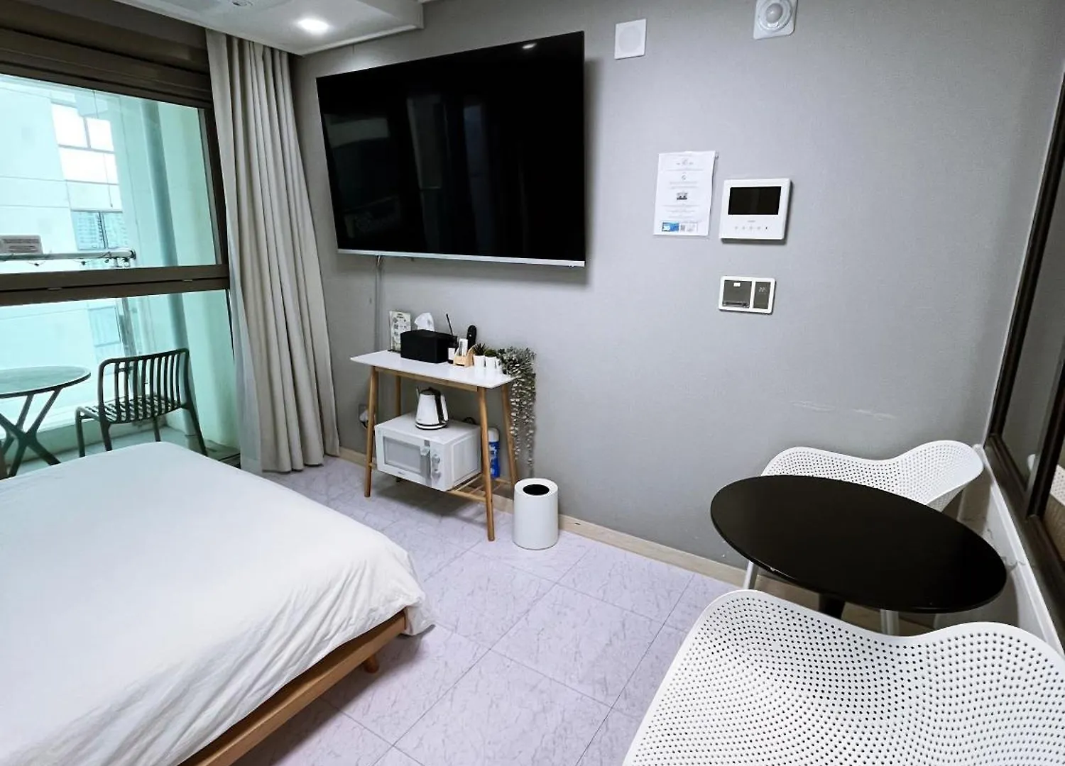 The First Hyoistay Gwangan Busan Hotel